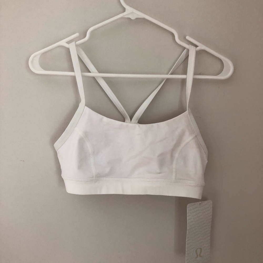 Lululemon size 8 white sports bra